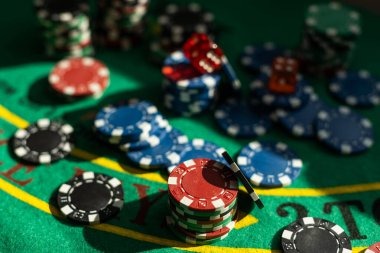 coinqq featured game showcase